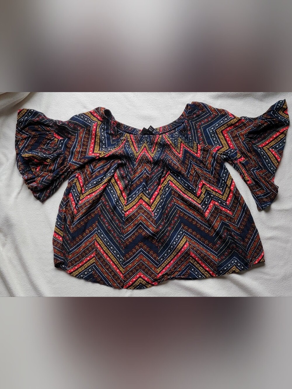 a.n.a Off-Shoulder Top in Navy, Red, and Yellow